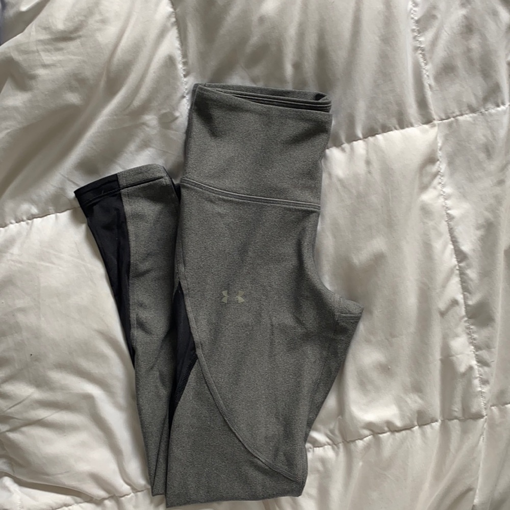 Under Armour Cropped Women’s Compression Leggings